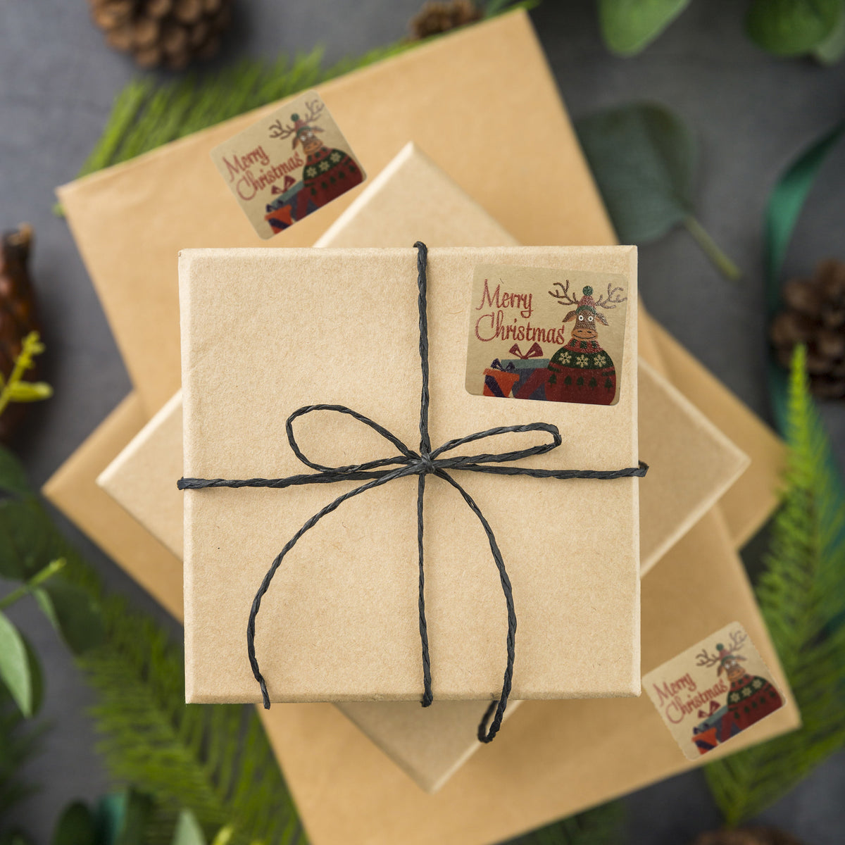 Étiquettes de Noël en rouleau 35 x 40 mm, 200 pièces, papier kraft lisse, autocollants Joyeux Noël avec rennes